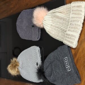 4 hat bundle  ❄️❄️❄️❄️❄️